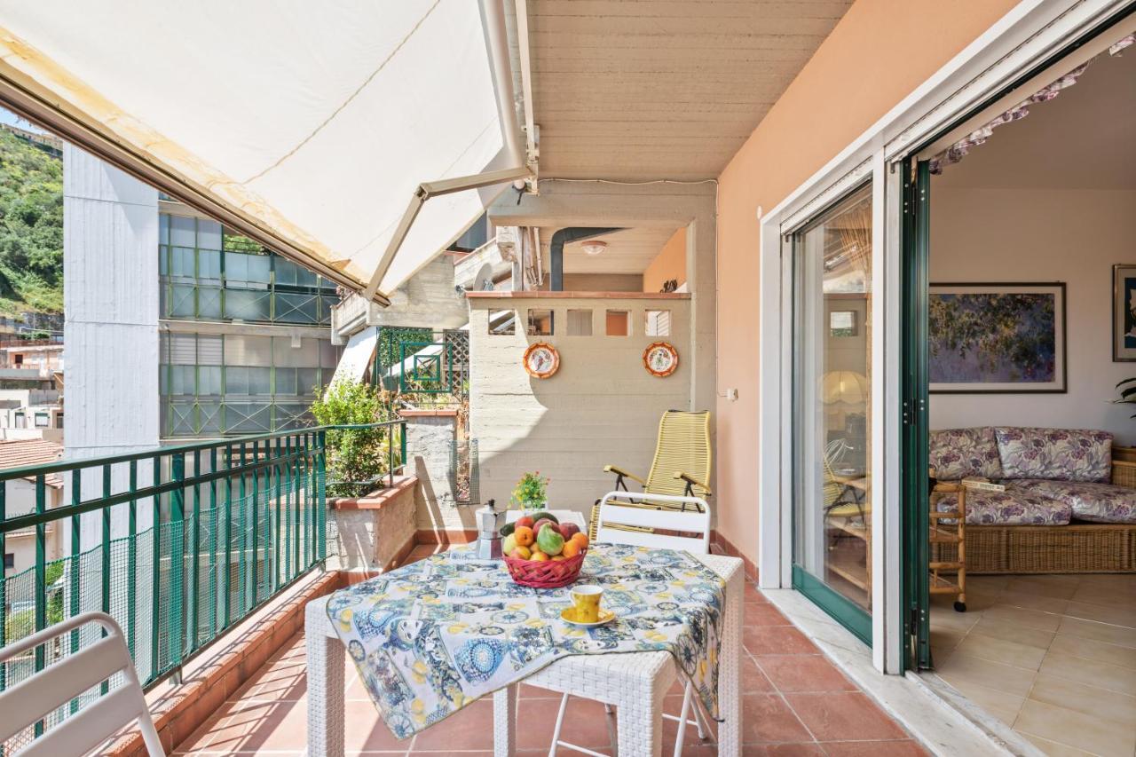 Taormina Comfortable Apartment With Terrace Exterior photo